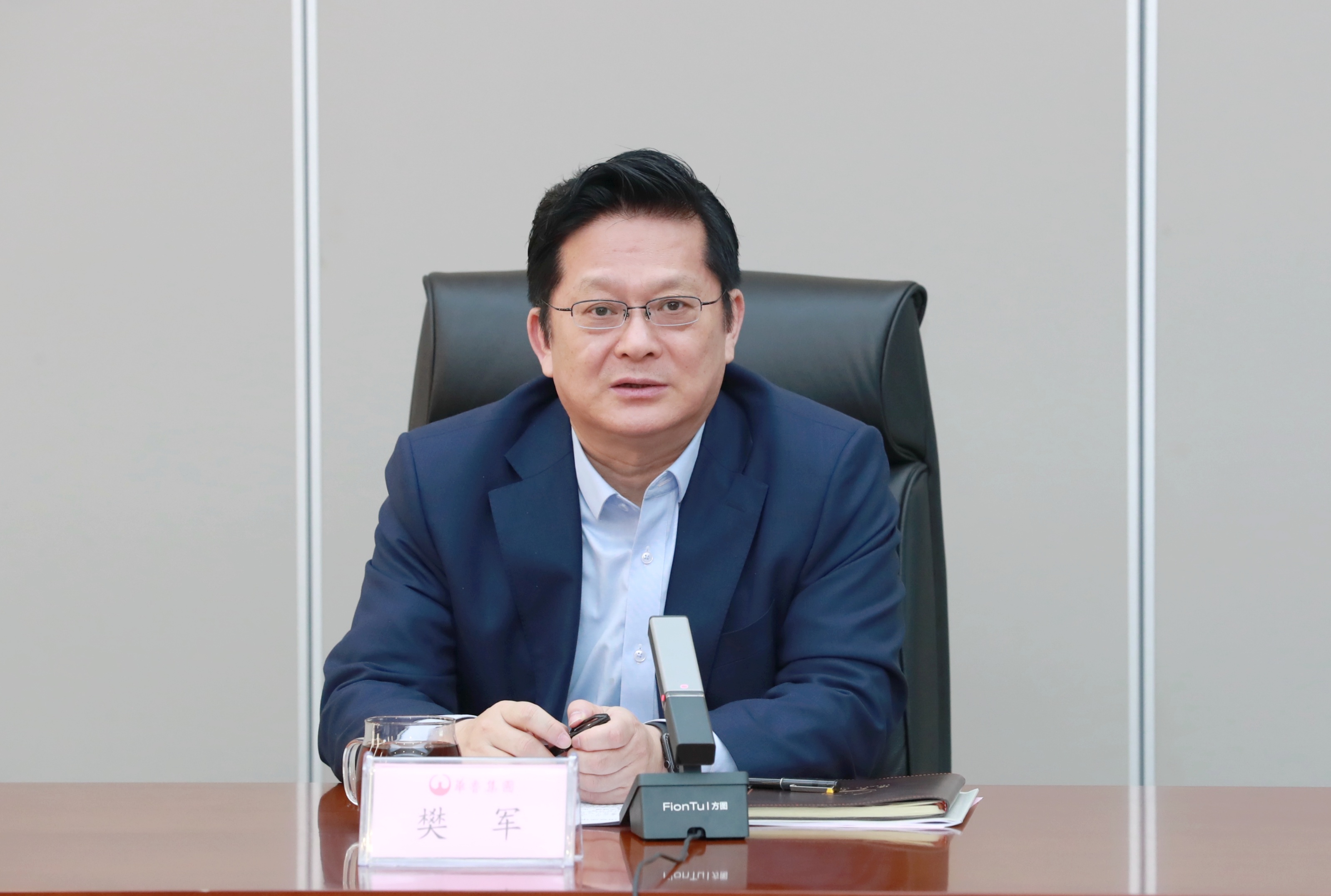 深化法治建設(shè) 加強合規(guī)管理——華魯集團開展子公司總法律顧問述職述廉評議-1.jpg